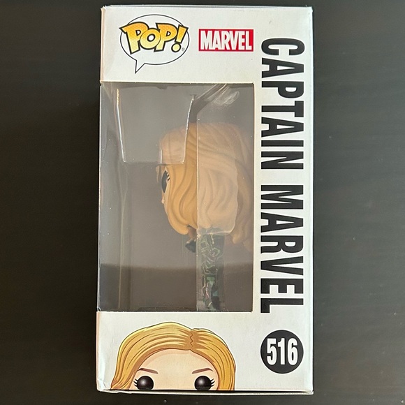 Funko Pop Marvel #516 Captain Marvel - Picture 4 of 6